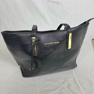 Michael Kors Black Pebbled Leather Jet Set Tote